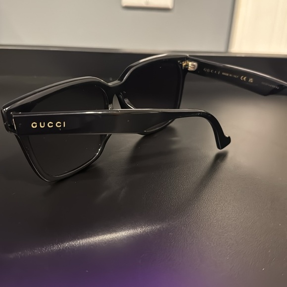 GUCCI BLACK SQUARE UNISEX SUNGLASSES - Picture 3 of 6